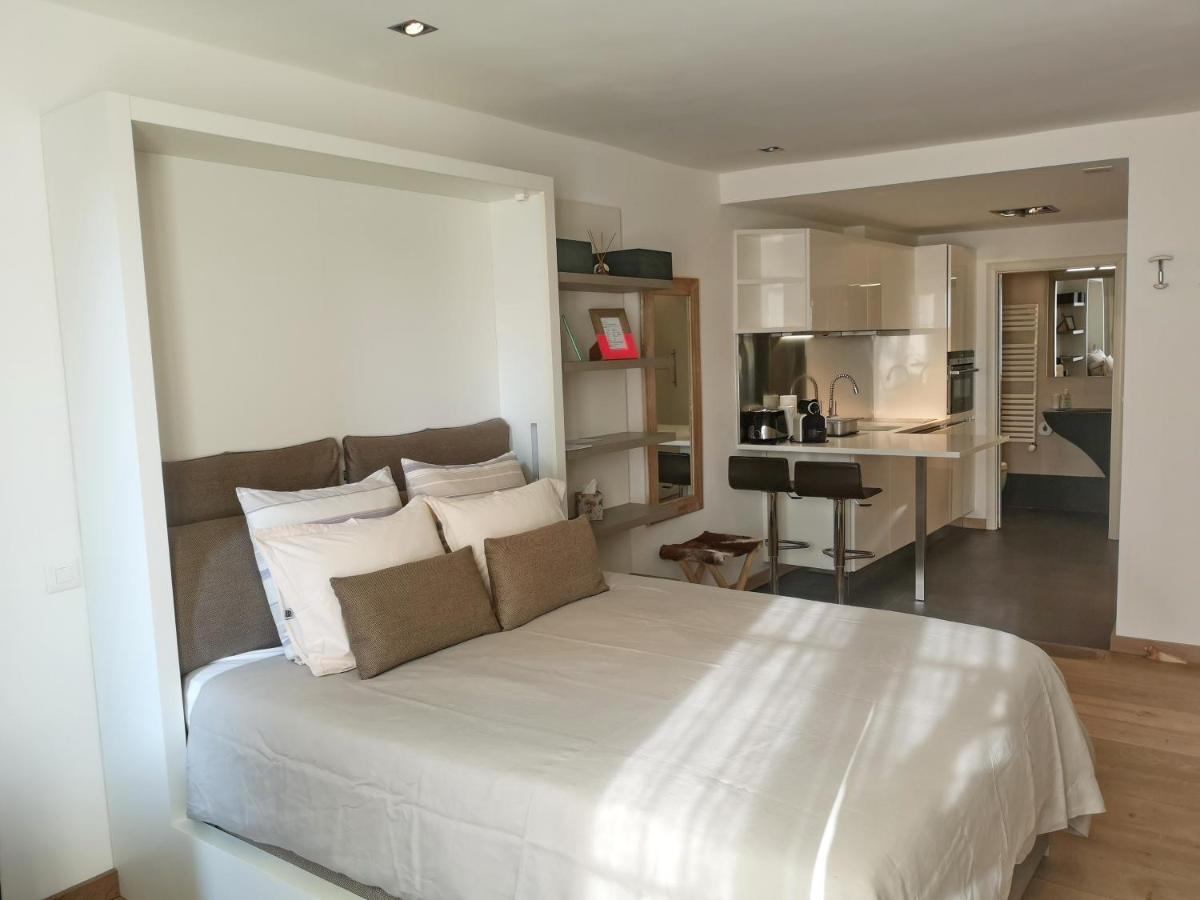 Le Cinquante Quatre Apartment Perroy Luaran gambar